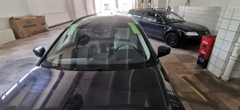 BMW 5 Series – the new windshield, fitted
