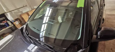 Citroën C4 – the new windshield, fitted